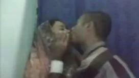 گزیده ای از جوجه های جوان که روی جوجه های قدیمی نشسته عکس سکسی کوس گشاد اند