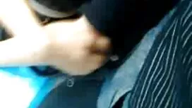 پرستار سکسی در کرست عكس كس سكسي و جوراب ساق بلند بیدمشک شاخی او را در رختخواب قرار می دهد