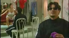دو اشک بسیار آبدار با شجاعت با دوست روانپزشک خود یک قلاب داغ ایجاد می کند که با یک دیک بخار بزرگ ، آن دسته از کله های خوشمزه لب دادنسکسی و مضر را کثیف می کند