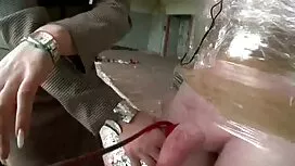 هند تابستان برده خود را با عکس سکسی کون گشاد نیگا مسخره می کند