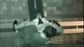 بلوند بیدمشک یک مرد سیاه سیاه خروس بزرگ را انجمن کیر در کس می خورد