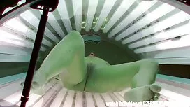 شخص به ورزش ها عكس كوس و كون حمله کرد و یک طرف را از پشت گرفت