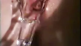 بلوند جوان با اشتیاق دیک برای دوست پسرش می خورد عکس سکسی کوس گشاد