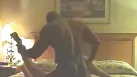 دختران پسر را گرفتند ، او را برهنه در مقابل عكس كوس وكون او قرار دادند ، شروع به بزرگ شدن آلت بزرگ کردند و پسر را به یک ارگاسم فراموش نشدنی آوردند