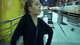 دختر در رختخواب گیر می عكس سكسى خارجى کند