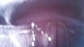 شوهر سالخورده به رختخواب می رود و با پسرش در کنار همسر بلوند معاشقه می عکس های سکسی کیر و کس کند